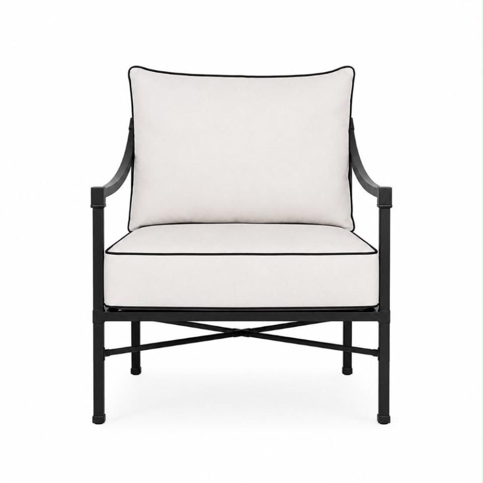 Glenn Outdoor Club Chair